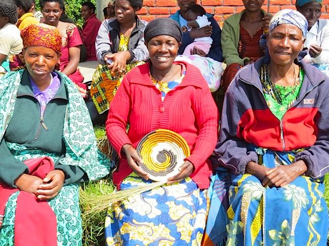 Rwanda Women With Basket